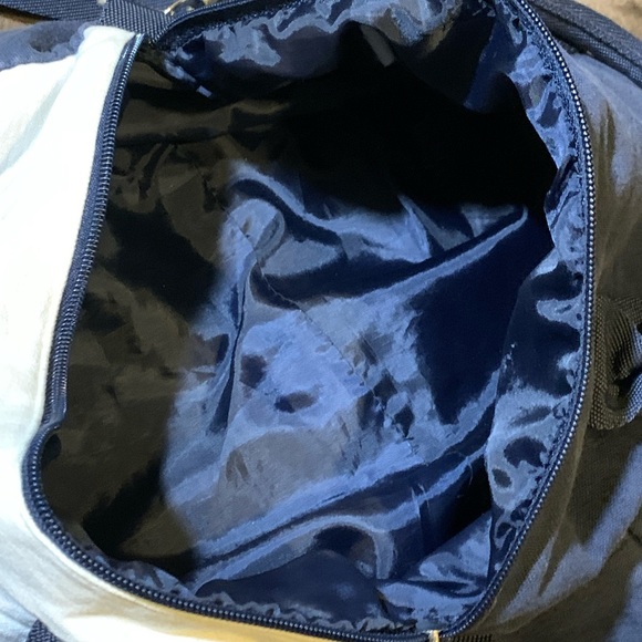 Vintage Tommy Hilfiger mini duffel bag - Picture 7 of 7